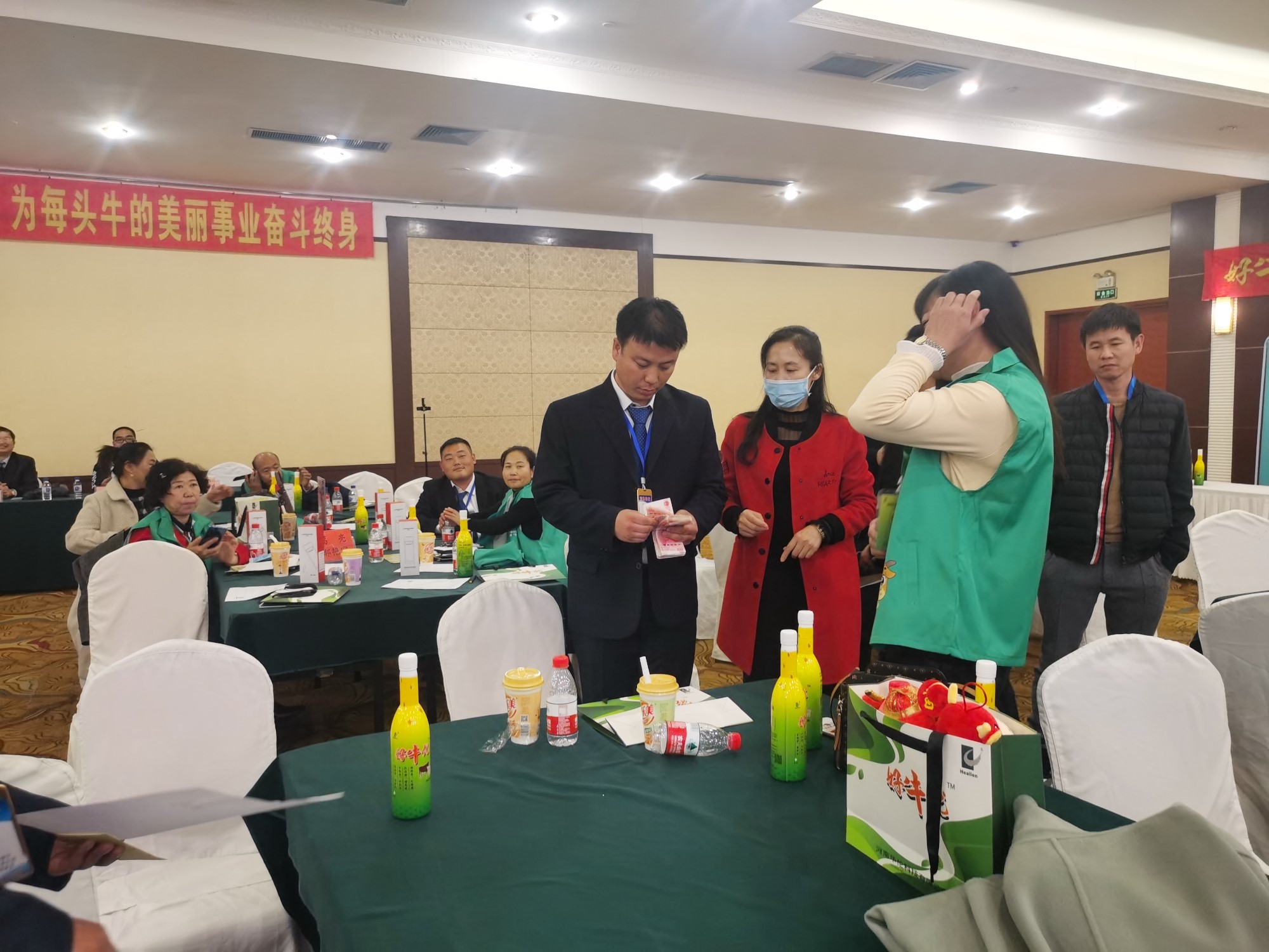 《燃爆流量 做區(qū)域“?！鄙獭返拈L春站